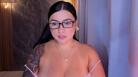 Snapshot of mia_velvet65 chatting on 07-22-26, 04:37 mia_velvet65 online show from 07-22-26, 04:37