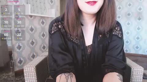 mia_wallase online show from 03-12-25, 08:30
