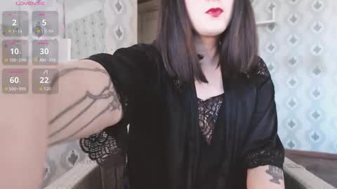 mia_wallase online show from 09-21-25, 07:10