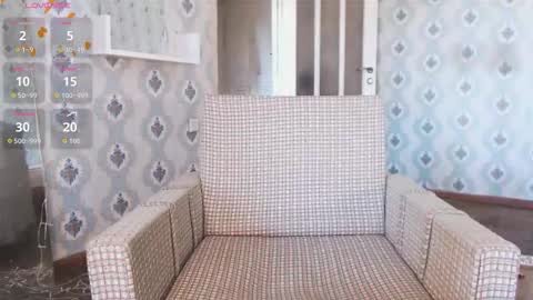 mia_wallase online show from 11-18-25, 03:38