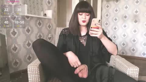 mia_wallase online show from 02-01-26, 07:51
