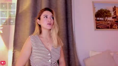 Mia White  online show from 10-30-25, 01:01