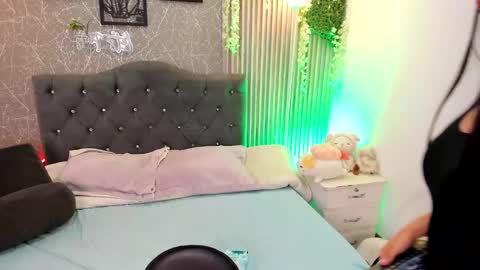 baby miaa online show from 03-20-26, 07:52