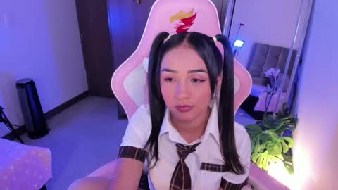 mia  nicolle online show from 10-07-25, 03:14