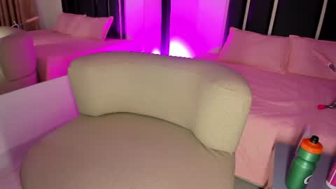 Snapshot of miaa_foxx03 chatting on 06-26-26, 09:08 Mia online show from 06-26-26, 09:08