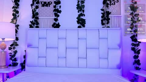 Mia online show from 04-03-26, 11:30