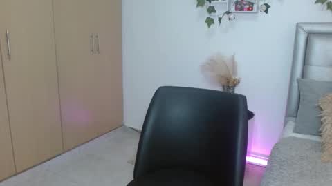 miaa_star_1x online show from 04-20-26, 10:51