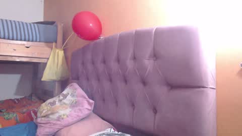 Snapshot of miaabrownn chatting on 12-18-24, 02:10 MIA online show from 12-18-24, 02:10