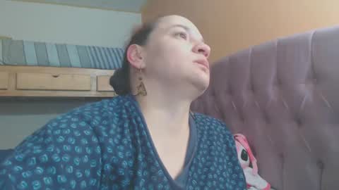 Snapshot of miaabrownn chatting on 12-30-24, 12:32 MIA online show from 12-30-24, 12:32