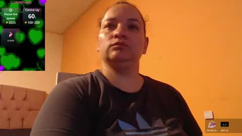 Snapshot of miaabrownn chatting on 03-04-25, 06:50 MIA online show from 03-04-25, 06:50