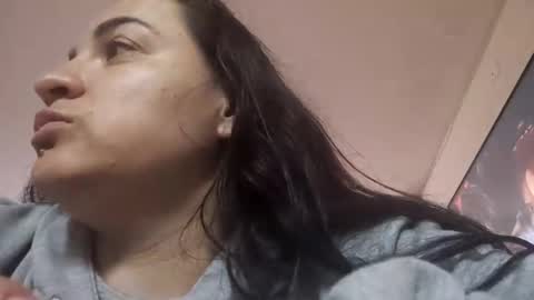 Snapshot of miaabrownn chatting on 03-23-26, 10:36 MIA online show from 03-23-26, 10:36