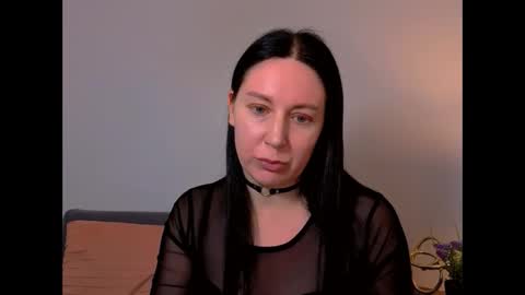 Mia online show from 02-19-26, 04:36