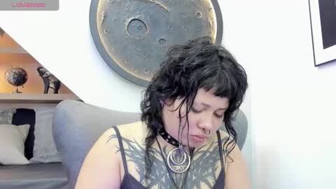 Mia online show from 03-15-26, 12:55