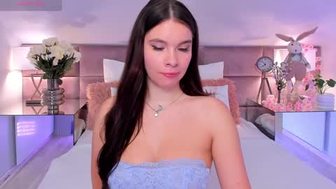 Mia online show from 04-01-26, 07:33