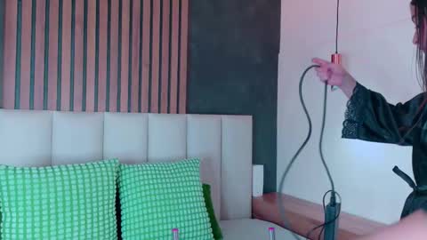 miaanderson__ online show from 01-31-26, 08:51