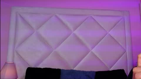 Snapshot of miaasmiith_ chatting on 11-25-25, 12:05 Alexandra online show from 11-25-25, 12:05