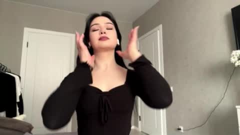 Snapshot of miaaster chatting on 03-10-26, 08:30 Mia online show from 03-10-26, 08:30