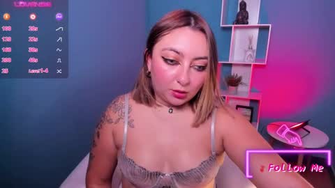 Snapshot of miaawild chatting on 01-31-25, 08:54 Andrea online show from 01-31-25, 08:54