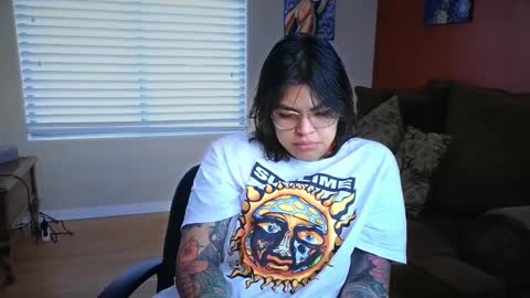 Snapshot of miacanela_xo chatting on 12-01-24, 08:09 Mia online show from 12-01-24, 08:09
