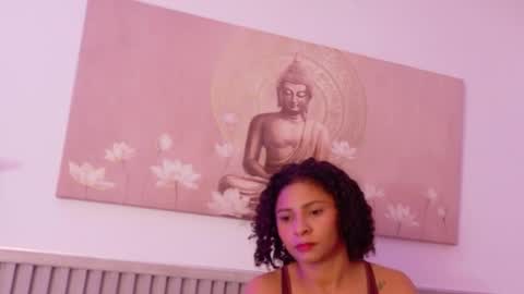 Mia online show from 12-14-25, 03:56