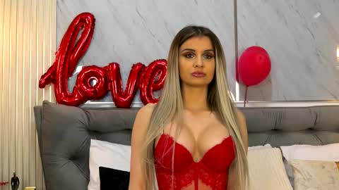 Snapshot of miacharm1 chatting on 02-24-26, 09:46 Mia online show from 02-24-26, 09:46