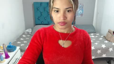 miacumgirl online show from 04-08-26, 12:27