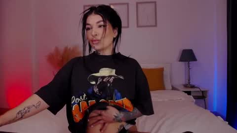 Snapshot of miacute4u chatting on 03-17-26, 06:11 miacute4u online show from 03-17-26, 06:11