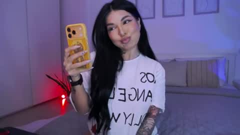 Snapshot of miacute4u chatting on 06-17-26, 05:25 miacute4u online show from 06-17-26, 05:25