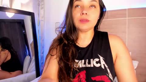IG Yojanagomez  online show from 02-12-25, 10:03