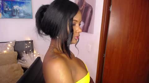 Snapshot of miaderail chatting on 05-09-26, 08:14 Sofi online show from 05-09-26, 08:14