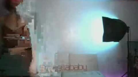 Snapshot of miaellababy chatting on 02-10-26, 02:15 miaellababy online show from 02-10-26, 02:15