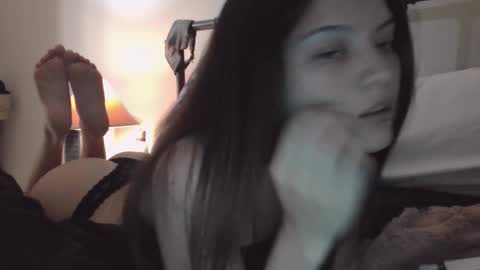 Snapshot of miafosterx chatting on 03-09-26, 01:42 miafosterx online show from 03-09-26, 01:42