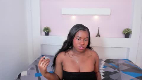 Snapshot of miafoxx7 chatting on 10-13-25, 07:36 Mia Foxx online show from 10-13-25, 07:36