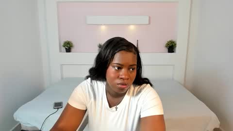 Snapshot of miafoxx7 chatting on 10-15-25, 08:31 Mia Foxx online show from 10-15-25, 08:31