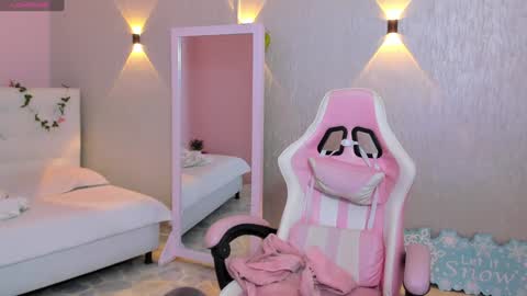 Mia Gomez online show from 01-10-25, 03:48