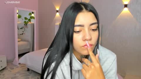 Mia Gomez online show from 03-08-25, 12:20