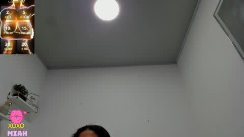 Miah Collins online show from 11-25-25, 11:21