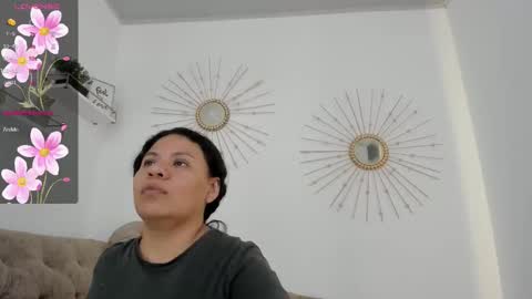 Miah Collins online show from 01-12-26, 05:51