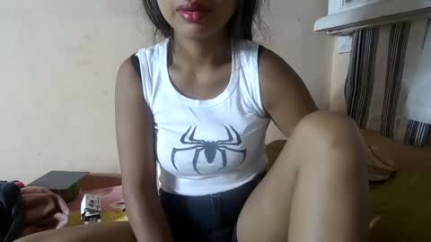 miah_land online show from 02-06-25, 11:54