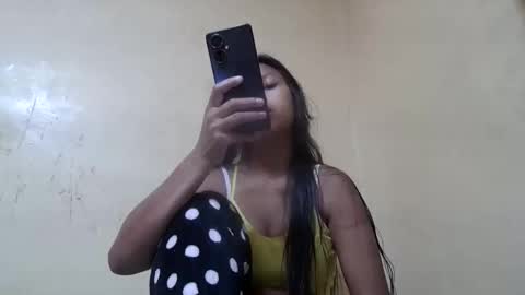 miah_land online show from 10-04-25, 06:33