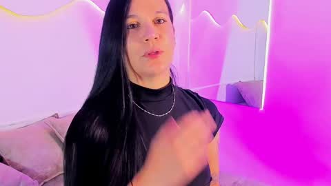 Snapshot of miahansson chatting on 05-24-26, 10:09 MIA online show from 05-24-26, 10:09