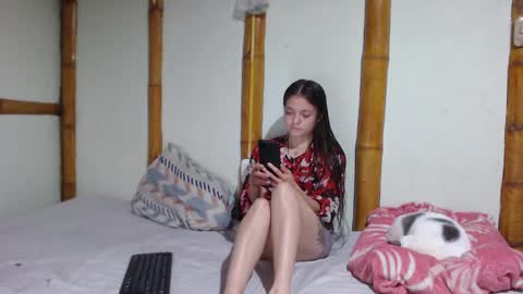 Snapshot of miahells chatting on 02-27-25, 07:04 Mia Sam online show from 02-27-25, 07:04