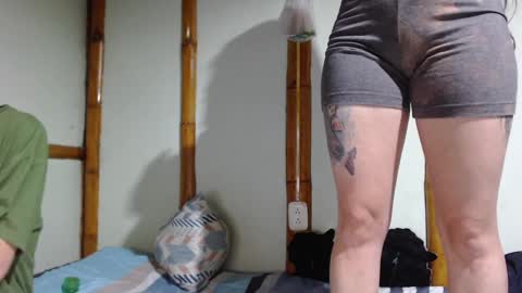 Snapshot of miahells chatting on 03-09-25, 11:03 Mia Sam online show from 03-09-25, 11:03