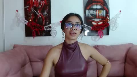 Snapshot of miahotcs chatting on 02-15-26, 12:25 miahotcs online show from 02-15-26, 12:25