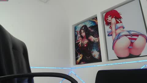 Snapshot of miakarsson chatting on 05-14-26, 07:09 Mia online show from 05-14-26, 07:09