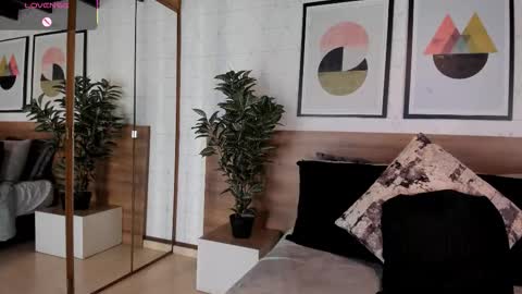 Snapshot of miakay1 chatting on 10-16-25, 03:40 Mia online show from 10-16-25, 03:40