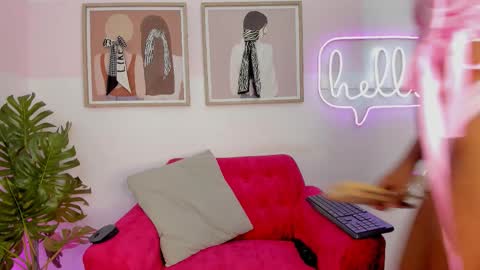 Mia Khalifa online show from 09-29-25, 03:44