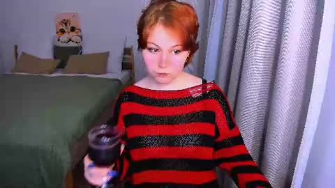 Snapshot of mialacrice chatting on 07-17-26, 04:41 mialacrice online show from 07-17-26, 04:41