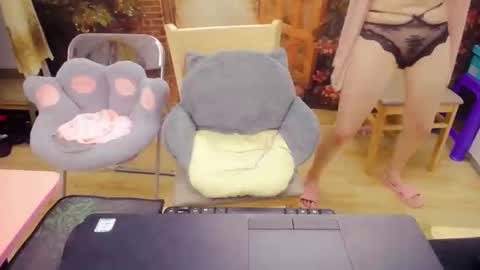 Snapshot of mialala205221 chatting on 10-12-25, 02:10 Mia online show from 10-12-25, 02:10