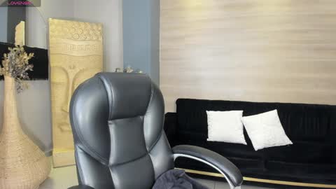 Call me Mia  online show from 03-31-26, 07:36